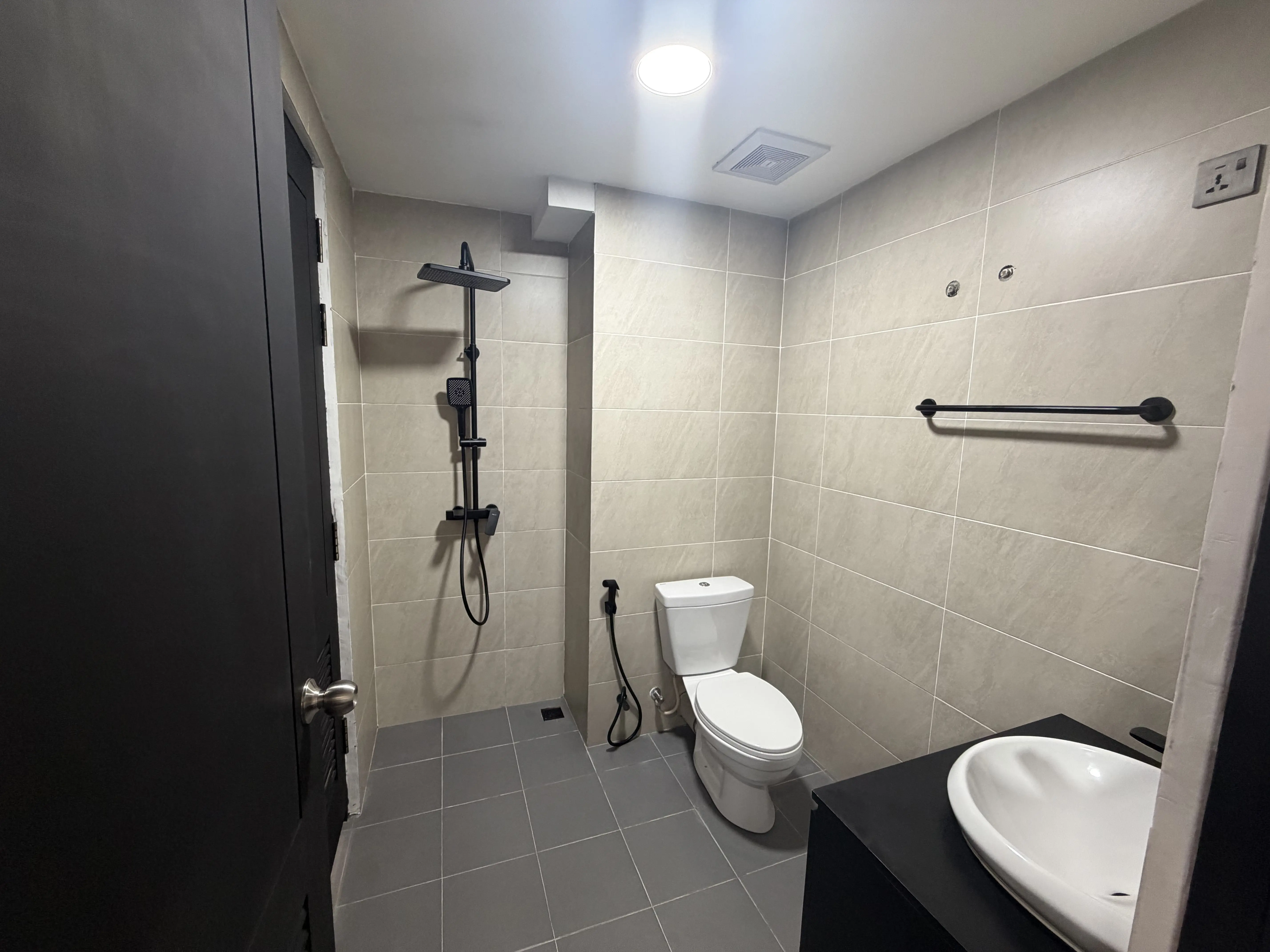 Unit A-107 Thukha Garden Residence